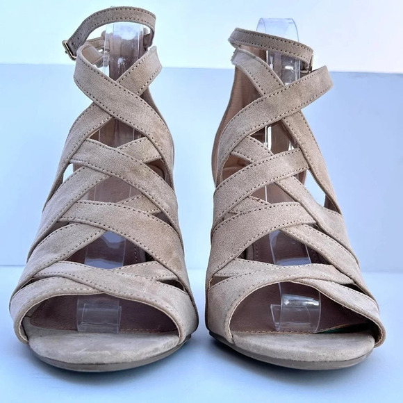 Christian Siriano for Payless Faux Suede Ankle Strap Peep Toe Heels Size 11 - Picture 2 of 9